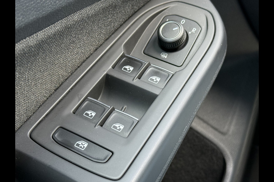 Volkswagen Golf BWJ 2023 | 1.5TSI 131PK Life Bus AUTOMAAT | CLIMA | NAVI | PDC | CRUISE | CAMERA A | STOELVERW |