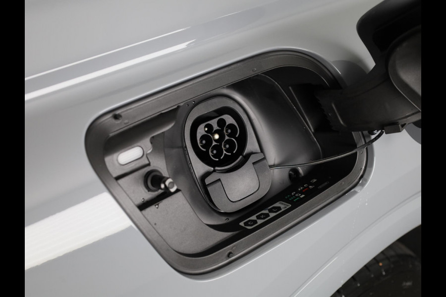 Audi Q4 Sportback e-tron 45 quattro S Edition Competition 82 kWh 286pk |  Assistentiepakket plus | 20 inch lichtmetalen velgen | Lichtpakket plus | Audi Q4 Sportback e-tron 45 quattro S Edition Competition 82 kWh 286pk |  Assistentiepakket plus | 20 inch lichtmetalen velgen | Lichtpakket plus |