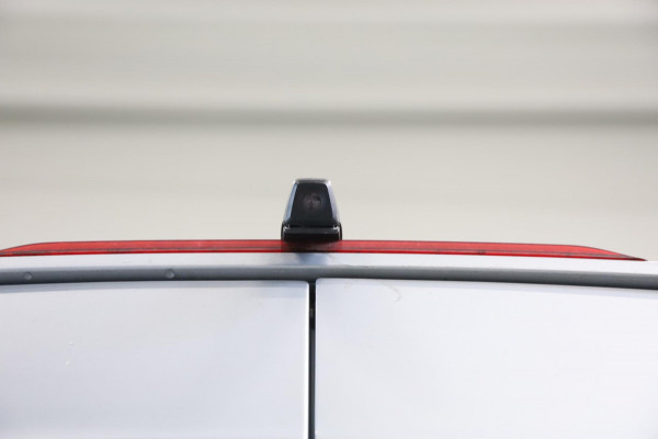 Volkswagen Crafter HIGHLINE L3/H3 140PK NAP AIRCO TREKHAAK NAVI CARPLAY CAMERA TOPBUS LEASE v/a €99.pm INRUILMOG