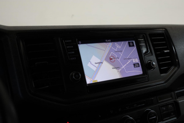 Volkswagen Crafter HIGHLINE L3/H3 140PK NAP AIRCO TREKHAAK NAVI CARPLAY CAMERA TOPBUS LEASE v/a €99.pm INRUILMOG