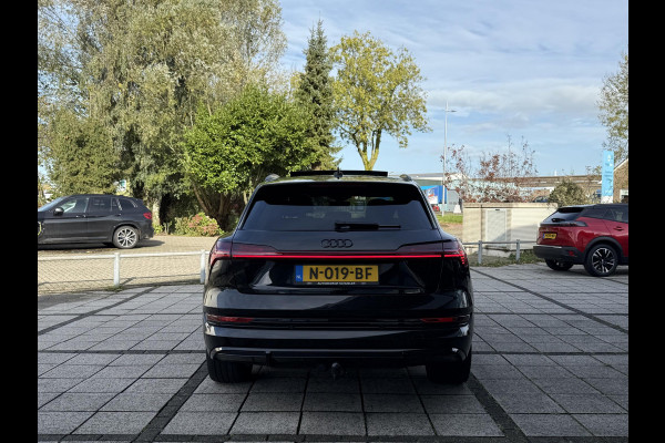 Audi e-tron 55 quattro S edition 95 kWh | Panorama | Trekhaak | 21 Inch |