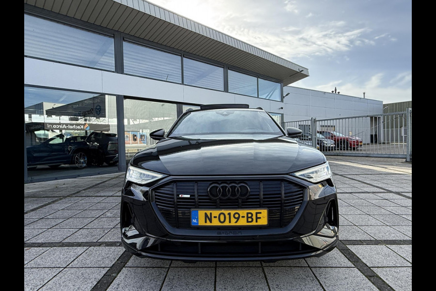 Audi e-tron 55 quattro S edition 95 kWh | Panorama | Trekhaak | 21 Inch |