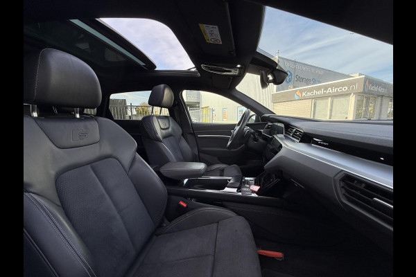 Audi e-tron 55 quattro S edition 95 kWh | Panorama | Trekhaak | 21 Inch |
