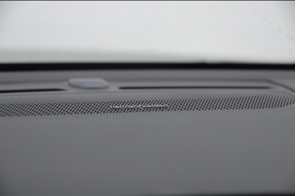 Volvo EX40 252PK Automaat Extended Range Ultra Panoramadak / 360 Camera / Apple carplay / Android auto / Elektrisch bedienbare voorstoelen / Pilot assist / Adaptive cruise control / Harman kardon audio / All season banden / Stoelverwarming voor / Warmtepomp Volvo EX40 252PK Automaat Extended Range Ultra Panoramadak / 360 Camera / Apple carplay / Android auto / Elektrisch bedienbare voorstoelen / Pilot assist / Adaptive cruise control / Harman kardon audio / All season banden / Stoelverwarming voor / Warmtepomp