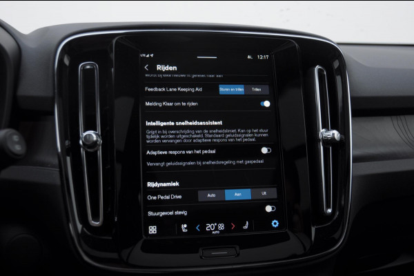 Volvo EX40 252PK Automaat Extended Range Ultra Panoramadak / 360 Camera / Apple carplay / Android auto / Elektrisch bedienbare voorstoelen / Pilot assist / Adaptive cruise control / Harman kardon audio / All season banden / Stoelverwarming voor / Warmtepomp Volvo EX40 252PK Automaat Extended Range Ultra Panoramadak / 360 Camera / Apple carplay / Android auto / Elektrisch bedienbare voorstoelen / Pilot assist / Adaptive cruise control / Harman kardon audio / All season banden / Stoelverwarming voor / Warmtepomp