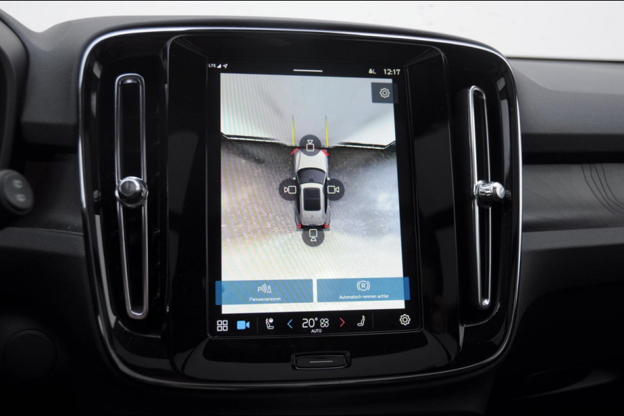 Volvo EX40 252PK Automaat Extended Range Ultra Panoramadak / 360 Camera / Apple carplay / Android auto / Elektrisch bedienbare voorstoelen / Pilot assist / Adaptive cruise control / Harman kardon audio / All season banden / Stoelverwarming voor / Warmtepomp Volvo EX40 252PK Automaat Extended Range Ultra Panoramadak / 360 Camera / Apple carplay / Android auto / Elektrisch bedienbare voorstoelen / Pilot assist / Adaptive cruise control / Harman kardon audio / All season banden / Stoelverwarming voor / Warmtepomp