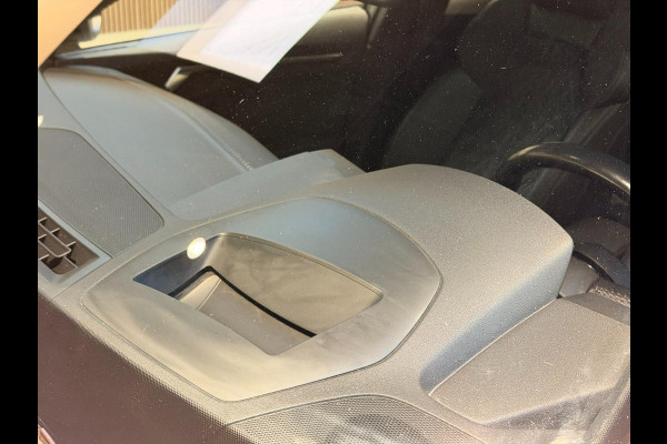 Audi A3 Limousine 35 TFSI 3x S-LINE |PANO|B&O|VIRTUAL|HUD|ACC|STOELVERWARMING Audi A3 Limousine 35 TFSI 3x S-LINE |PANO|B&O|VIRTUAL|HUD|ACC|STOELVERWARMING