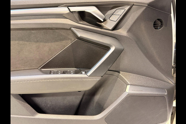 Audi A3 Limousine 35 TFSI 3x S-LINE |PANO|B&O|VIRTUAL|HUD|ACC|STOELVERWARMING Audi A3 Limousine 35 TFSI 3x S-LINE |PANO|B&O|VIRTUAL|HUD|ACC|STOELVERWARMING