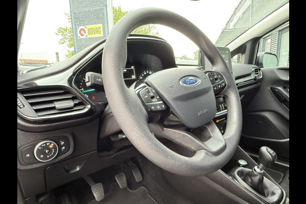 Ford Fiesta BWJ 2018 | 1.5 TDCi 86PK Trend | CRUISE | TREKHAAK | NAVI | AIRCO | Ford Fiesta BWJ 2018 | 1.5 TDCi 86PK Trend | CRUISE | TREKHAAK | NAVI | AIRCO |