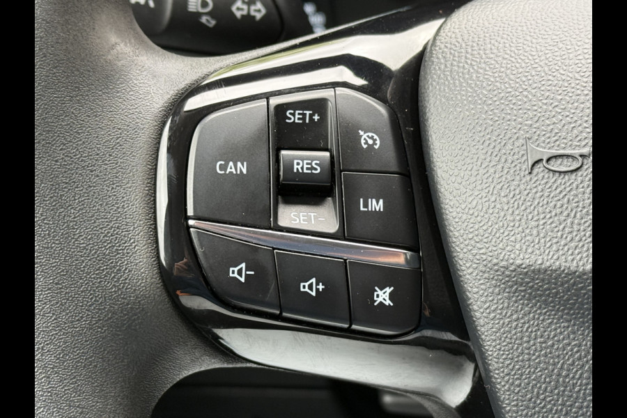 Ford Fiesta BWJ 2018 | 1.5 TDCi 86PK Trend | CRUISE | TREKHAAK | NAVI | AIRCO | Ford Fiesta BWJ 2018 | 1.5 TDCi 86PK Trend | CRUISE | TREKHAAK | NAVI | AIRCO |