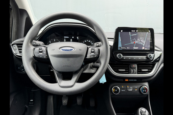 Ford Fiesta BWJ 2018 | 1.5 TDCi 86PK Trend | CRUISE | TREKHAAK | NAVI | AIRCO | Ford Fiesta BWJ 2018 | 1.5 TDCi 86PK Trend | CRUISE | TREKHAAK | NAVI | AIRCO |