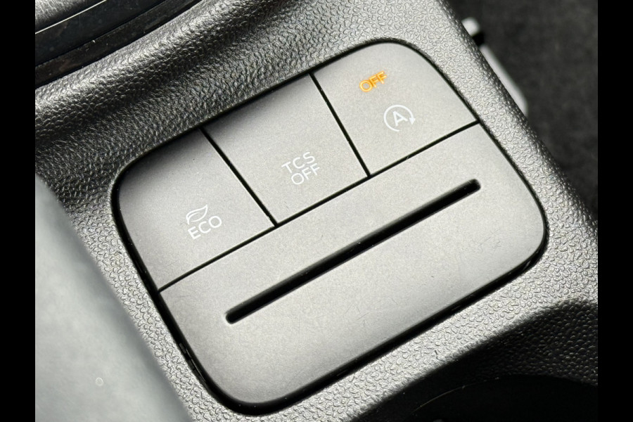 Ford Fiesta BWJ 2018 | 1.5 TDCi 86PK Trend | CRUISE | TREKHAAK | NAVI | AIRCO | Ford Fiesta BWJ 2018 | 1.5 TDCi 86PK Trend | CRUISE | TREKHAAK | NAVI | AIRCO |