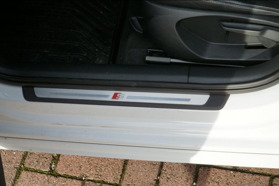 Audi A3 Sportback 1.5 TFSI CoD Sport S Line Edition Audi A3 Sportback 1.5 TFSI CoD Sport S Line Edition