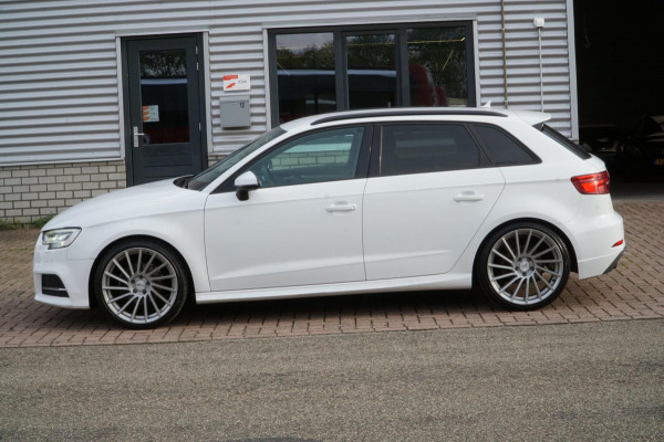 Audi A3 Sportback 1.5 TFSI CoD Sport S Line Edition Audi A3 Sportback 1.5 TFSI CoD Sport S Line Edition