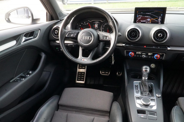 Audi A3 Sportback 1.5 TFSI CoD Sport S Line Edition Audi A3 Sportback 1.5 TFSI CoD Sport S Line Edition