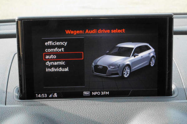 Audi A3 Sportback 1.5 TFSI CoD Sport S Line Edition Audi A3 Sportback 1.5 TFSI CoD Sport S Line Edition