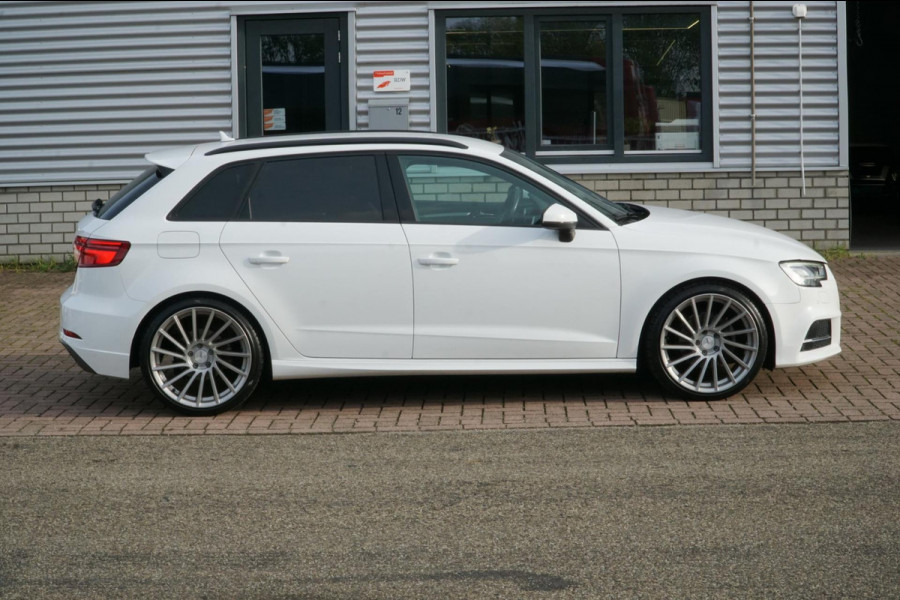 Audi A3 Sportback 1.5 TFSI CoD Sport S Line Edition Audi A3 Sportback 1.5 TFSI CoD Sport S Line Edition