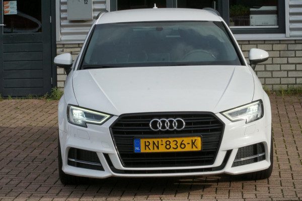 Audi A3 Sportback 1.5 TFSI CoD Sport S Line Edition Audi A3 Sportback 1.5 TFSI CoD Sport S Line Edition