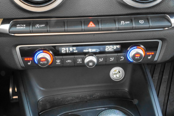 Audi A3 Sportback 1.5 TFSI CoD Sport S Line Edition Audi A3 Sportback 1.5 TFSI CoD Sport S Line Edition