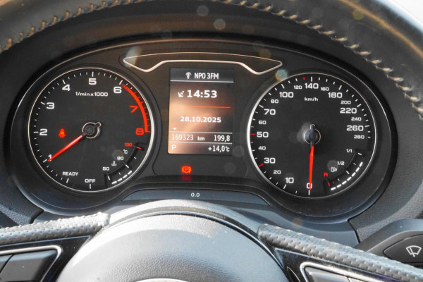 Audi A3 Sportback 1.5 TFSI CoD Sport S Line Edition Audi A3 Sportback 1.5 TFSI CoD Sport S Line Edition