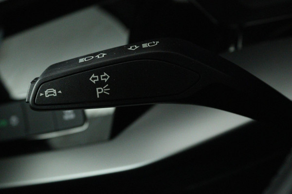 Audi A3 Sportback 30 TFSI Pro Line (DIGITALE COCKPIT, PARKEERSENSOREN, NAVIGATIE, LANE-ASSIST, NAVIGATIE) Audi A3 Sportback 30 TFSI Pro Line (DIGITALE COCKPIT, PARKEERSENSOREN, NAVIGATIE, LANE-ASSIST, NAVIGATIE)