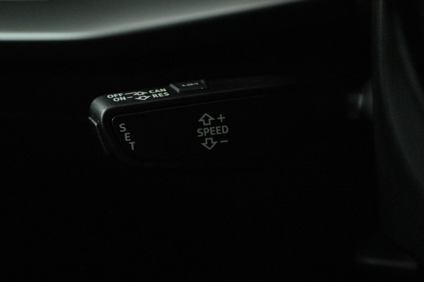 Audi A3 Sportback 30 TFSI Pro Line (DIGITALE COCKPIT, PARKEERSENSOREN, NAVIGATIE, LANE-ASSIST, NAVIGATIE) Audi A3 Sportback 30 TFSI Pro Line (DIGITALE COCKPIT, PARKEERSENSOREN, NAVIGATIE, LANE-ASSIST, NAVIGATIE)