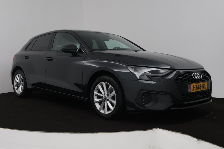 Audi A3 Sportback 30 TFSI Pro Line (DIGITALE COCKPIT, PARKEERSENSOREN, NAVIGATIE, LANE-ASSIST, NAVIGATIE) Audi A3 Sportback 30 TFSI Pro Line (DIGITALE COCKPIT, PARKEERSENSOREN, NAVIGATIE, LANE-ASSIST, NAVIGATIE)