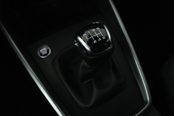 Audi A3 Sportback 30 TFSI Pro Line (DIGITALE COCKPIT, PARKEERSENSOREN, NAVIGATIE, LANE-ASSIST, NAVIGATIE) Audi A3 Sportback 30 TFSI Pro Line (DIGITALE COCKPIT, PARKEERSENSOREN, NAVIGATIE, LANE-ASSIST, NAVIGATIE)