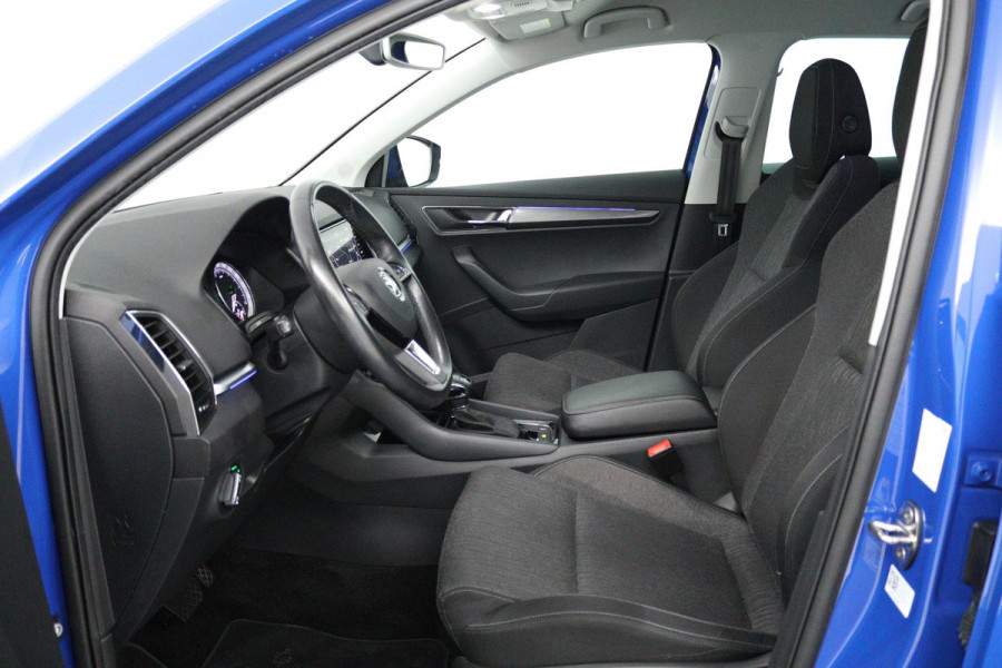 Škoda Karoq 1.5 TSI ACT Business Edition (TREKHAAK, STOELVERVARMING, ACHTERUITIJCAMERA, SFEERVERLICHTING, , NAVIGATIE, CAMERA)
