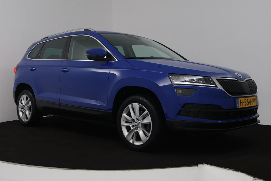 Škoda Karoq 1.5 TSI ACT Business Edition (TREKHAAK, STOELVERVARMING, ACHTERUITIJCAMERA, SFEERVERLICHTING, , NAVIGATIE, CAMERA)