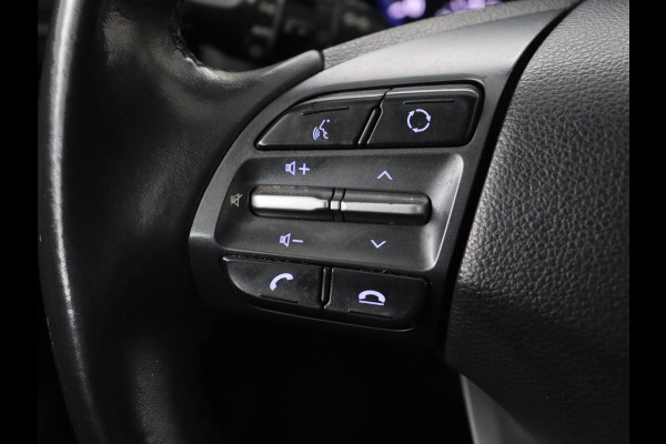 Hyundai Kona 1.0T Comfort | Camera | Carplay | Navigatie | Cruise control | Climate control | Parkeerhulp | DAB | 16'' lichtmetalen velgen