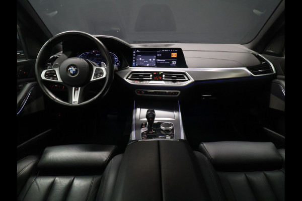 BMW X5 xDrive45e High Executive *WEEKAANBIEDINNG* [SCHUIFKANTELDAK, TREKHAAK INKLAPBAAR, MEMORY SEATS, HARMAN/KARDON, APPLE CARPLAY, ANDROID, 360 CAMERA, HEAD-UP, STUURVERWARMING, STOELVERWARMING, ADAPTIVE CRUISE, VOL LEDER