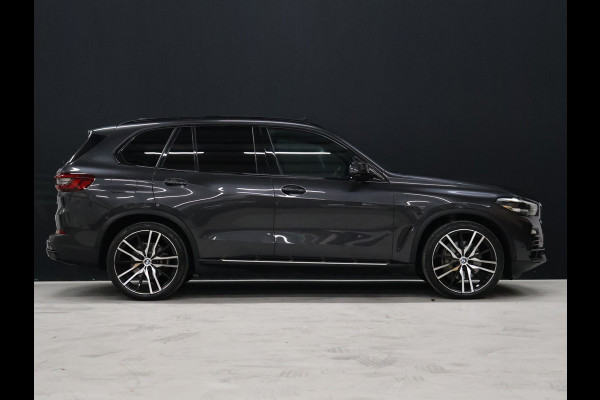 BMW X5 xDrive45e High Executive *WEEKAANBIEDINNG* [SCHUIFKANTELDAK, TREKHAAK INKLAPBAAR, MEMORY SEATS, HARMAN/KARDON, APPLE CARPLAY, ANDROID, 360 CAMERA, HEAD-UP, STUURVERWARMING, STOELVERWARMING, ADAPTIVE CRUISE, VOL LEDER