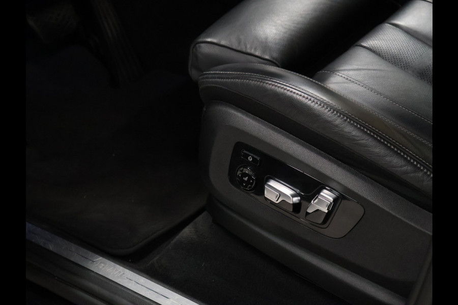 BMW X5 xDrive45e High Executive *WEEKAANBIEDINNG* [SCHUIFKANTELDAK, TREKHAAK INKLAPBAAR, MEMORY SEATS, HARMAN/KARDON, APPLE CARPLAY, ANDROID, 360 CAMERA, HEAD-UP, STUURVERWARMING, STOELVERWARMING, ADAPTIVE CRUISE, VOL LEDER