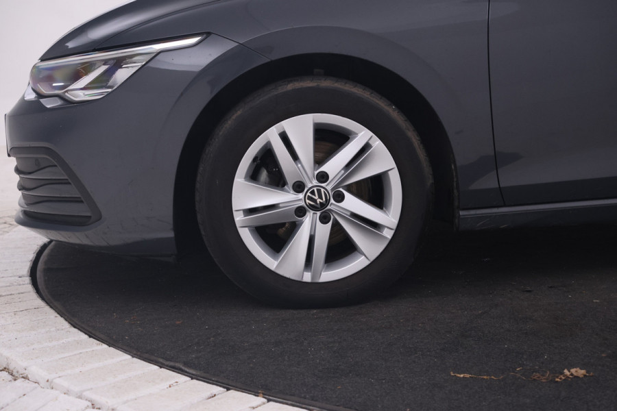 Volkswagen GOLF Variant 1.0 eTSI Life Business 110pk, Automaat, Apple carplay, Climate,