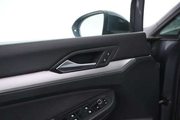 Volkswagen GOLF Variant 1.0 eTSI Life Business 110pk, Automaat, Apple carplay, Climate,