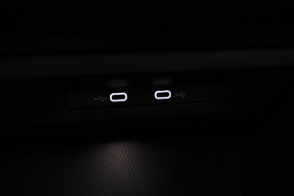 Volkswagen GOLF Variant 1.0 eTSI Life Business 110pk, Automaat, Apple carplay, Climate,