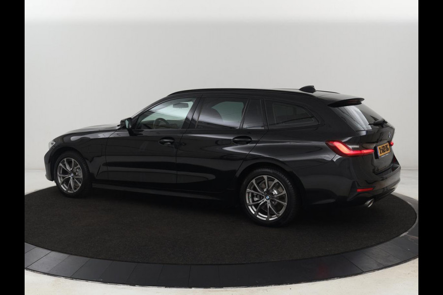 BMW 3-serie 330e Sport Line | Adaptive cruise | Stoelverwarming | Sportstoelen | Carplay | Sfeerverlichting | Live Cockpit | Navigatie | Half leder | DAB | Climate control | PHEV | Plug In