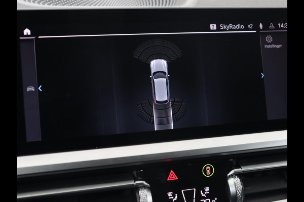 BMW 3-serie 330e Sport Line | Adaptive cruise | Stoelverwarming | Sportstoelen | Carplay | Sfeerverlichting | Live Cockpit | Navigatie | Half leder | DAB | Climate control | PHEV | Plug In