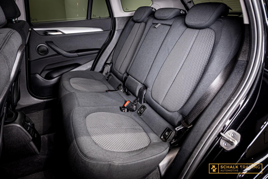 BMW X1 XDrive25e High Executive|LED|DealerOnd|Garantie BMW X1 XDrive25e High Executive|LED|DealerOnd|Garantie