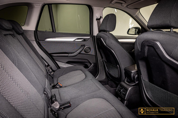 BMW X1 XDrive25e High Executive|LED|DealerOnd|Garantie BMW X1 XDrive25e High Executive|LED|DealerOnd|Garantie
