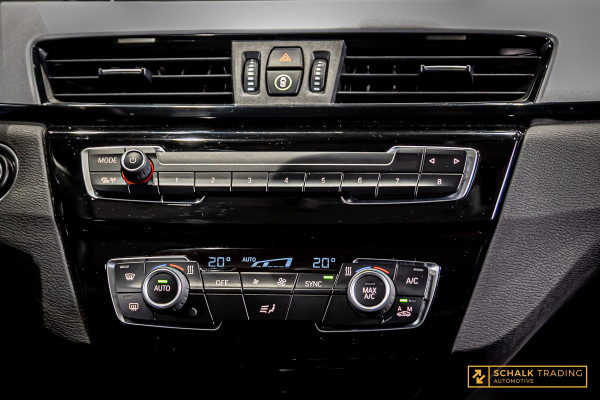 BMW X1 XDrive25e High Executive|LED|DealerOnd|Garantie BMW X1 XDrive25e High Executive|LED|DealerOnd|Garantie