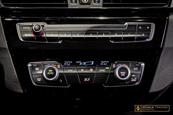 BMW X1 XDrive25e High Executive|LED|DealerOnd|Garantie BMW X1 XDrive25e High Executive|LED|DealerOnd|Garantie