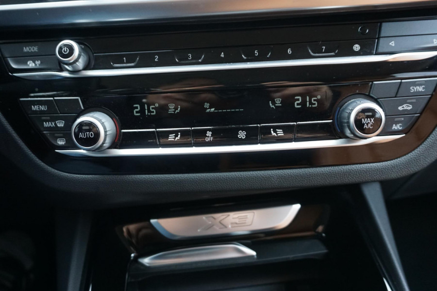 BMW X3 xDrive20i Executive Edition/Leer/Trekhaak/19Inch. /Dealeronderhouden.