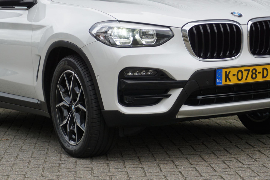 BMW X3 xDrive20i Executive Edition/Leer/Trekhaak/19Inch. /Dealeronderhouden.