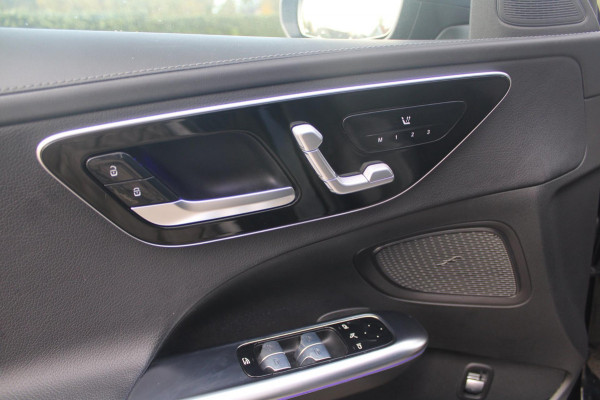 Mercedes-Benz C-Klasse 200 AMG Night | Pano | 360 | Memory | 19'' | Sfeerverlichting