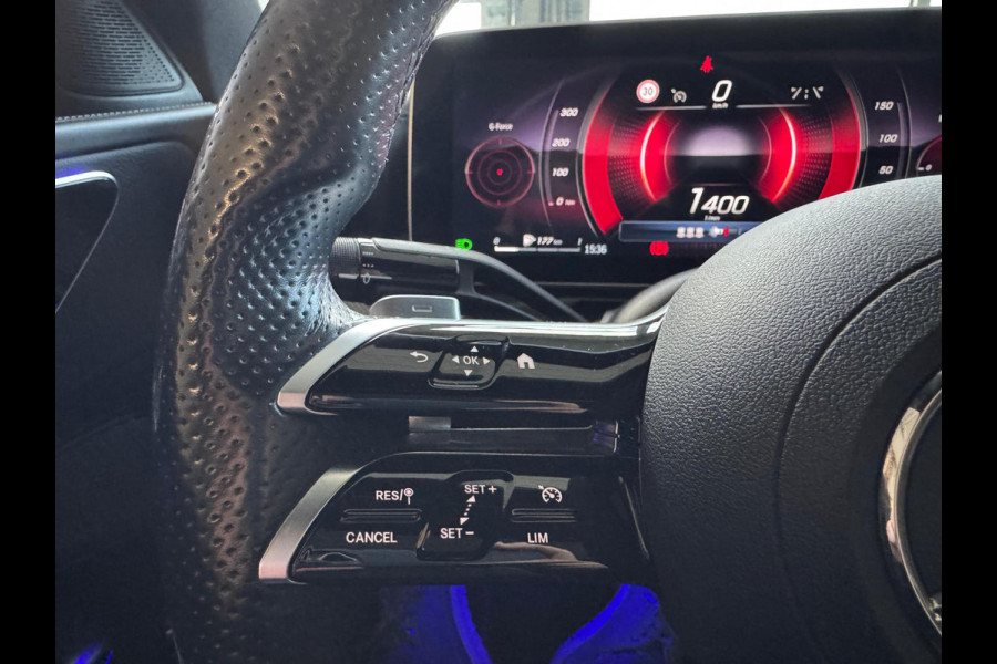 Mercedes-Benz C-Klasse 200 AMG Night | Pano | 360 | Memory | 19'' | Sfeerverlichting