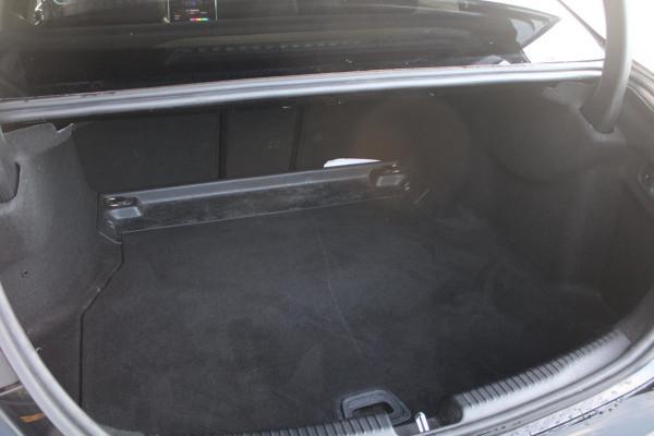 Mercedes-Benz C-Klasse 200 AMG Night | Pano | 360 | Memory | 19'' | Sfeerverlichting