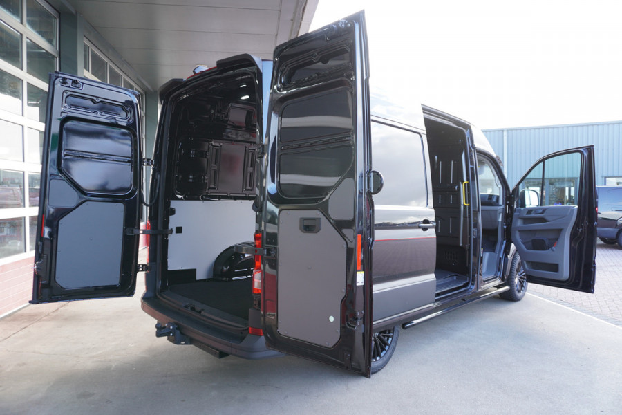 Volkswagen Crafter 30 2.0 TDI 140PK L3H3 Exclusive Automaat nr. V164 | Hero Edition | Airco | Cruise | Navi | trekhaak  | Camera