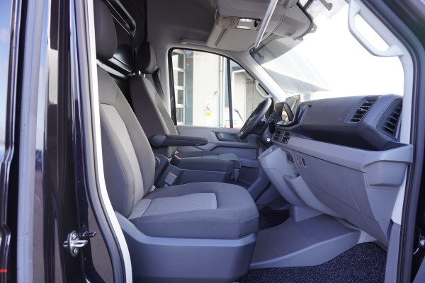 Volkswagen Crafter 30 2.0 TDI 140PK L3H3 Exclusive Automaat nr. V164 | Hero Edition | Airco | Cruise | Navi | trekhaak  | Camera